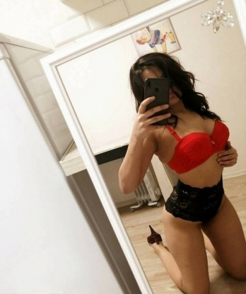 Еленка, 29 лет, 3 размер груди